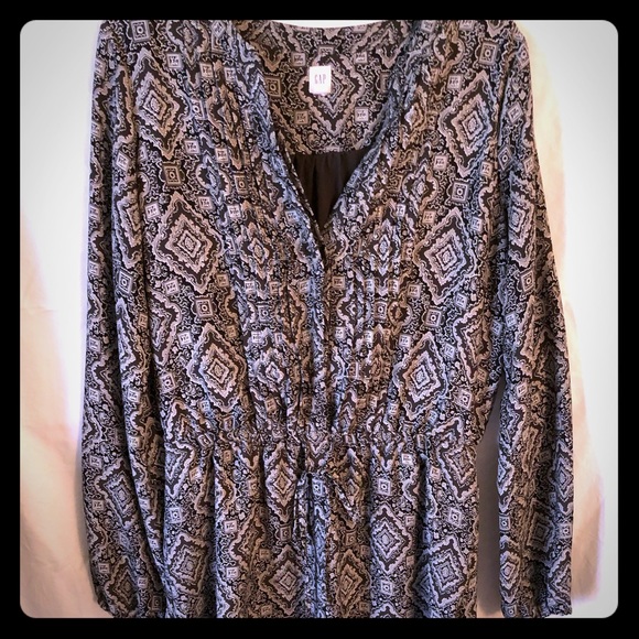 GAP Dresses & Skirts - Black, white and gray print Gap dress
